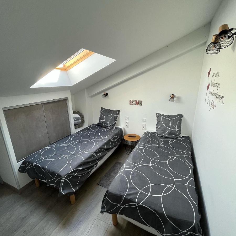 Maison Chaleureuse Avec Terrasse Privative Proche De La Gare Et Du Centre-Ville 罗什福尔 外观 照片