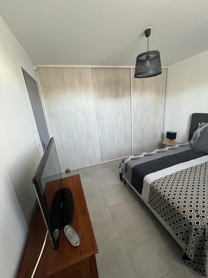 Maison Chaleureuse Avec Terrasse Privative Proche De La Gare Et Du Centre-Ville 罗什福尔 外观 照片