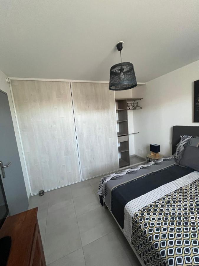 Maison Chaleureuse Avec Terrasse Privative Proche De La Gare Et Du Centre-Ville 罗什福尔 外观 照片